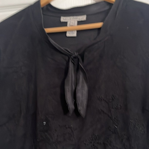 Black suede like material top with beaded accent - Picture 3 of 5